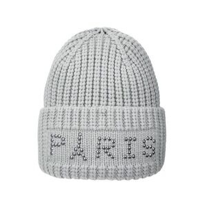 GORRO GRIS PARIS TACHUELAS
