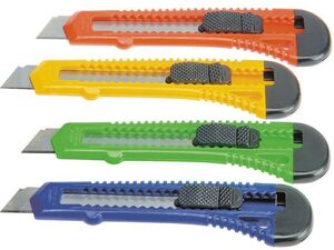 CUTTER STANDARD 18 MM SX9 FAMA