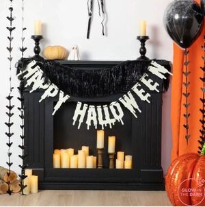 GUIRNALDA HAPPY HALLOWEEN FLECOS GLOW IN THE DARK