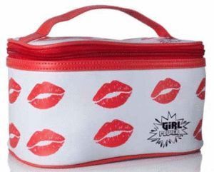 NECESER MUJER KISS GIRL POWER TAMAÑO 21X11X11,5